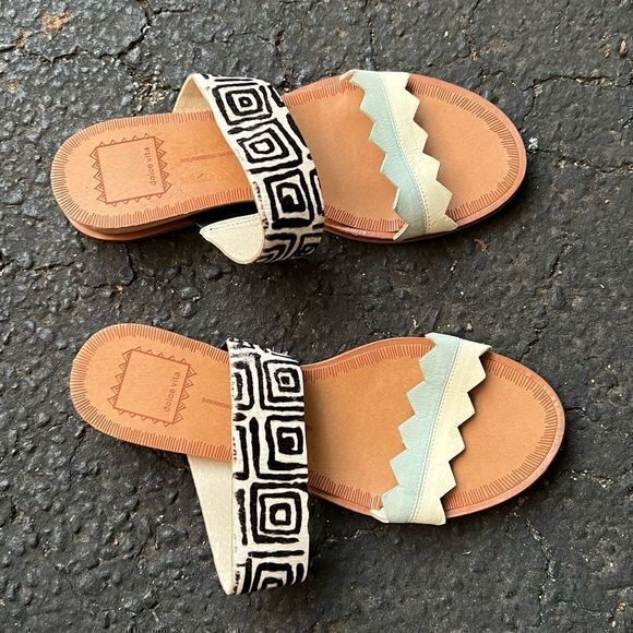 Dolce Vita Womens Flat Sandals Zig Zag Strap Slides Tan Blue Black‎ Size 6 - Picture 2 of 6